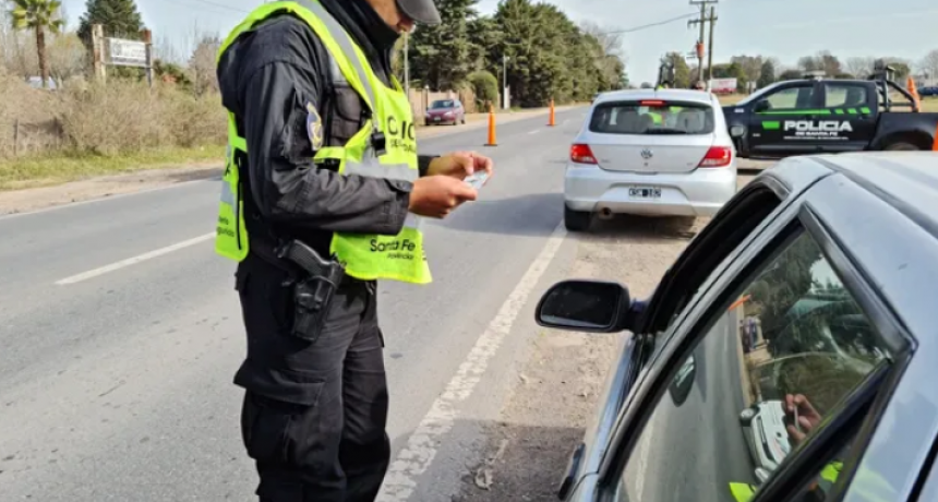 Intensifican los controles vehiculares en todas las rutas de la provincia