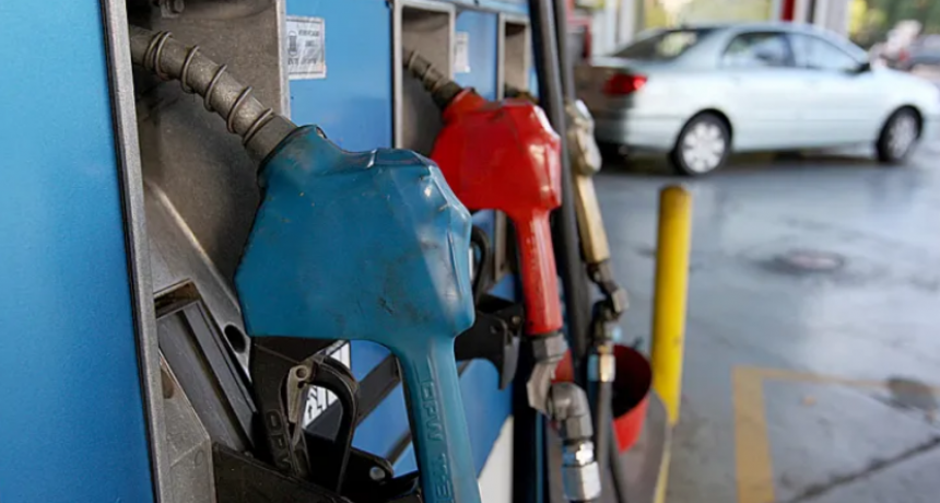 Otra vez: aumentaron los combustibles