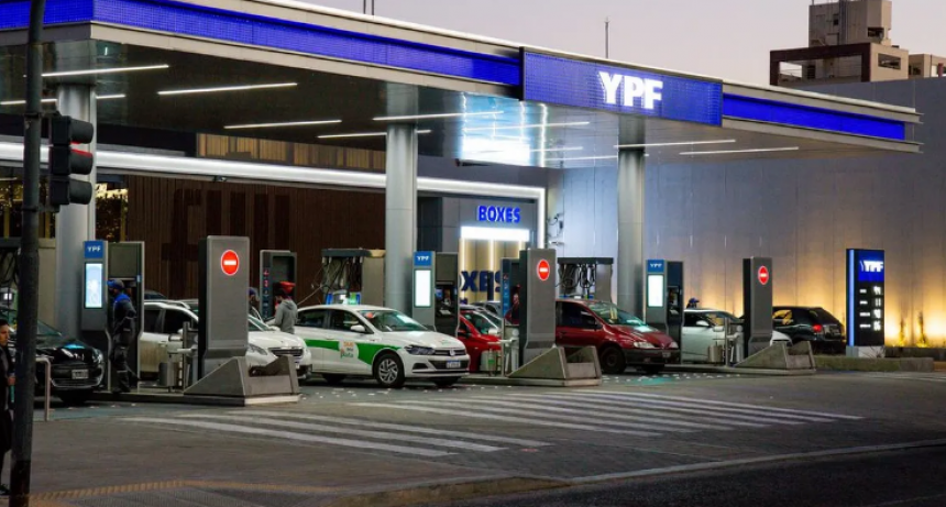 Estaciones de servicio: YPF aceptar&aacute; pago con tarjeta