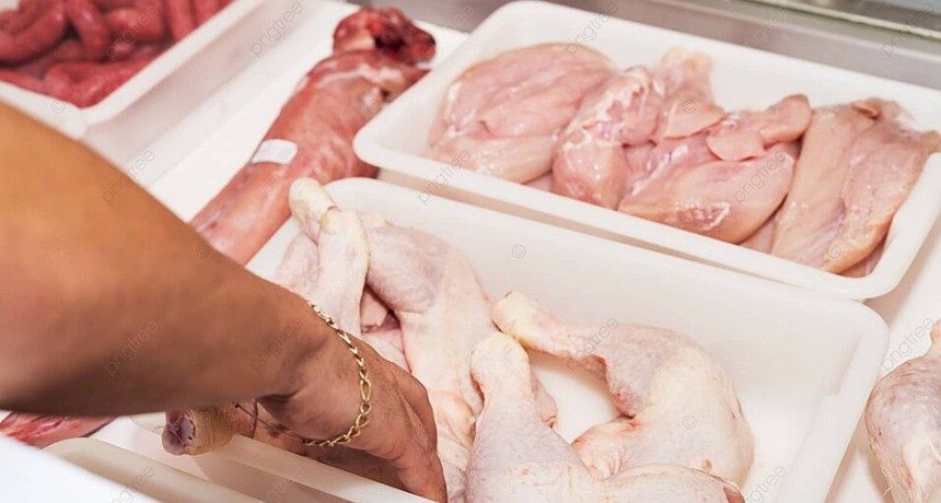 Baj&oacute; el precio del pollo en Santa Fe por el escaso consumo