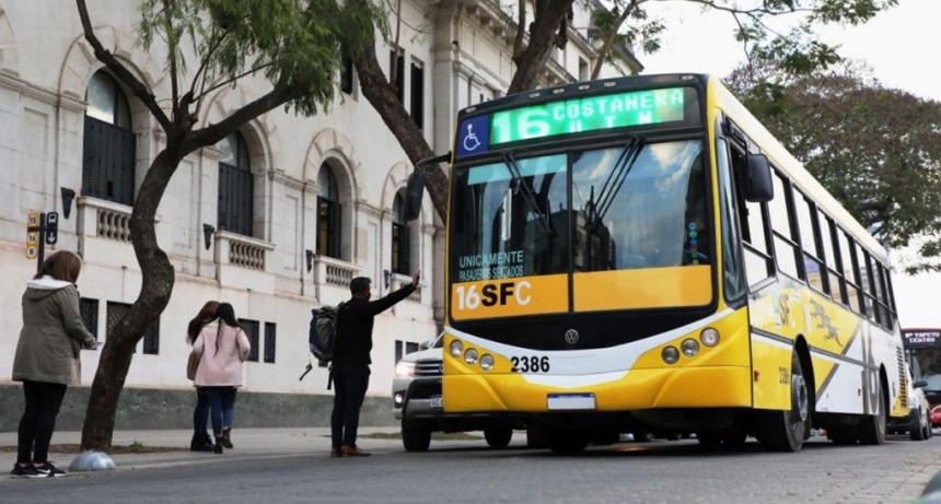 Naci&oacute;n gir&oacute; fondos al transporte y qued&oacute; garantizado el servicio de colectivos