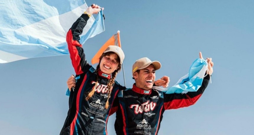 Nicol&aacute;s Cavigliasso y Valentina Pertegarini se consagraron campeones en el Dakar 2025