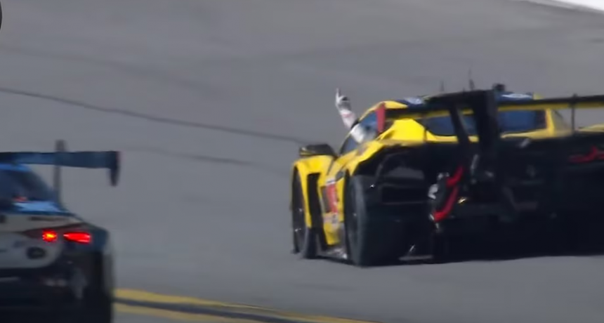 La pol&eacute;mica maniobra que le impidi&oacute; a Nico Varrone ganar las 24 Horas de Daytona: la reacci&oacute;n de su compa&ntilde;ero 