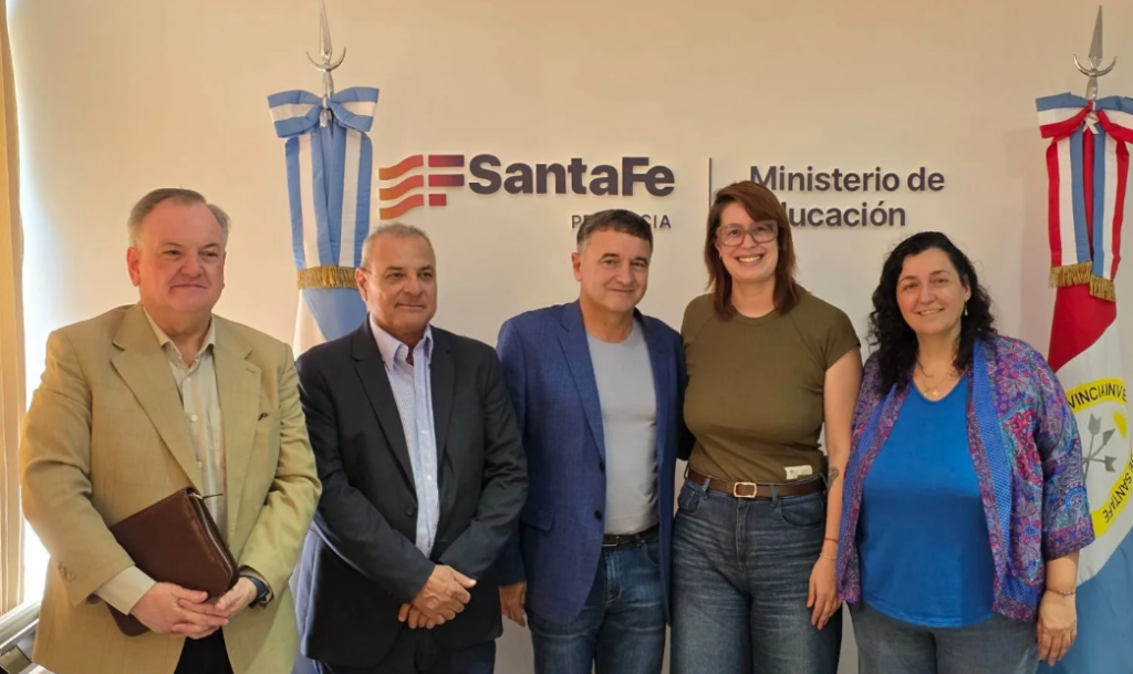 Michlig y González realizaron numerosas gestiones en reparticiones provinciales junto a José L. Sánchez de Villa Trinidad