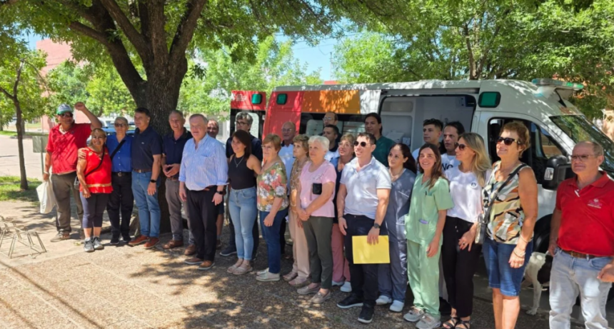 El senador Michlig entregó aportes institucionales en Hersilia y presentó una ambulancia y un móvil policial