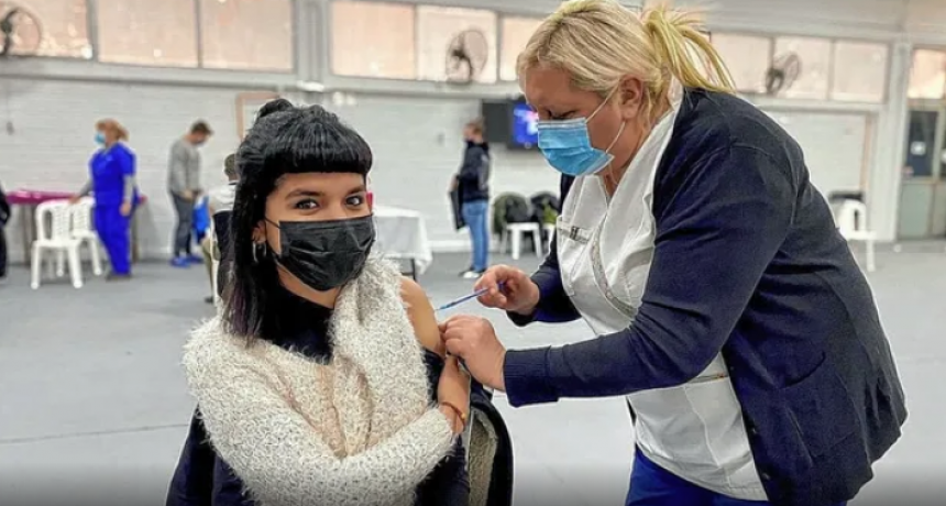 Este martes comenzar&aacute; la inmunizaci&oacute;n con vacunas bivalentes en Santa Fe