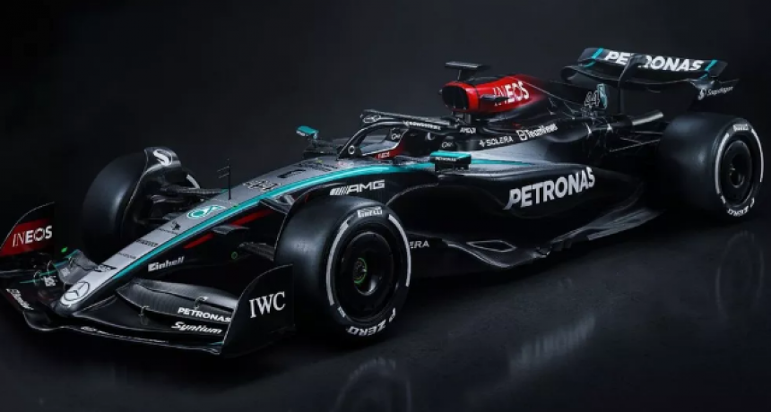 Mercedes presenta el W15, su nuevo coche para la F1 2024