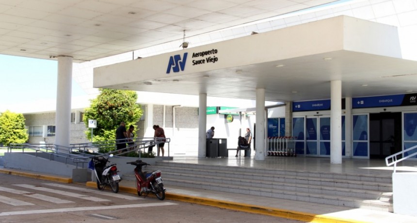 En abril, el aeropuerto de Sauce Viejo sumar&aacute; el vuelo de la tarde