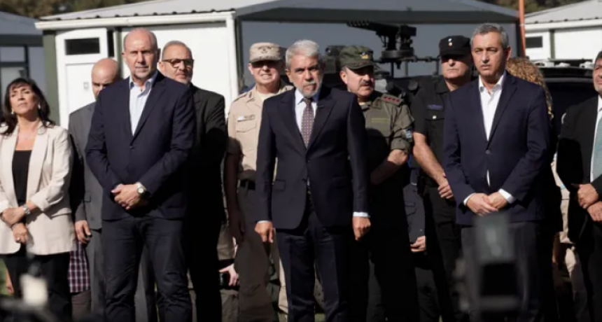 M&aacute;s de 300 gendarmes y 100 polic&iacute;as federales se sumaron a los patrullajes en Rosario