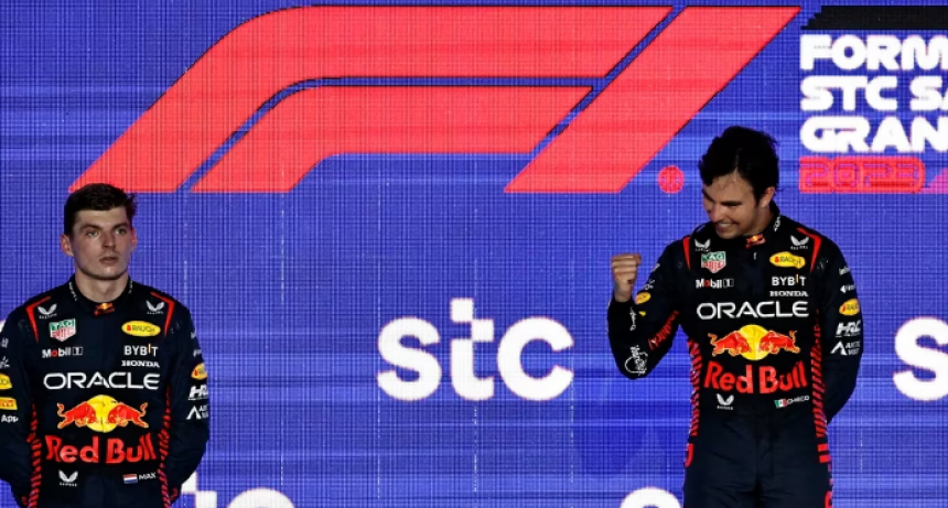 Me dieron informaci&oacute;n diferente, Red Bull y un tenso cruce entre Verstappen y Checo P&eacute;rez