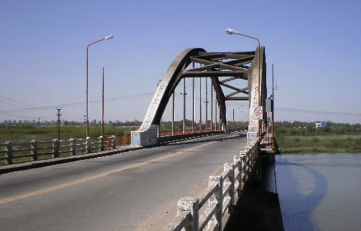 Se interrumpió la circulación por el Puente Carretero Santa Fe - Santo Tomé