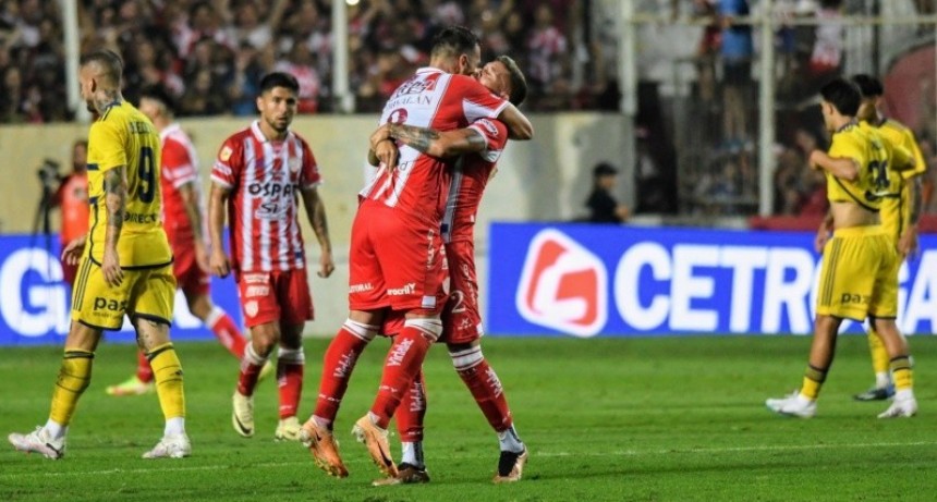 Uni&oacute;n venci&oacute; a Boca y le arrebat&oacute; un lugar en zona de clasificaci&oacute;n
