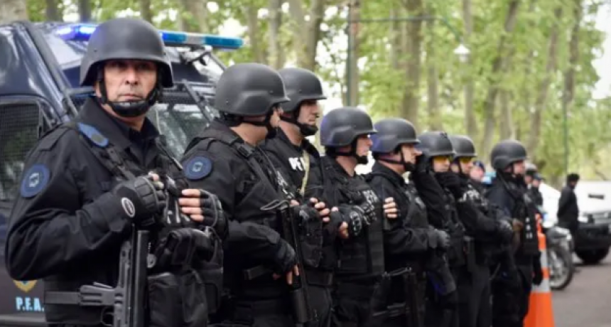 Llegaron a Rosario los 450 federales que anunci&oacute; Bullrich y se inician tareas en territorio