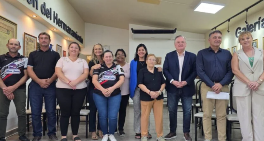 Michlig y Gonz&aacute;lez entregaron aportes para fortalecer actividades deportivas y culturales de San Guillermo