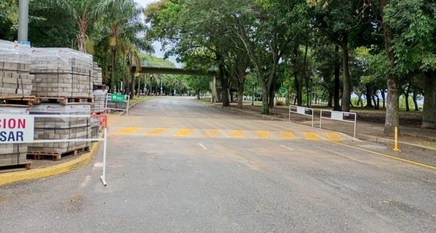 Avanza la obra de manda peatones en la Costanera Santafesina: ya se habilit&oacute; el cruce de Almirante Brown y Calcena