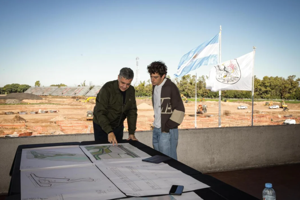 Colapinto y Jorge Macri recorrieron las obras del Aut&oacute;dromo &Oacute;scar y Juan G&aacute;lvez
