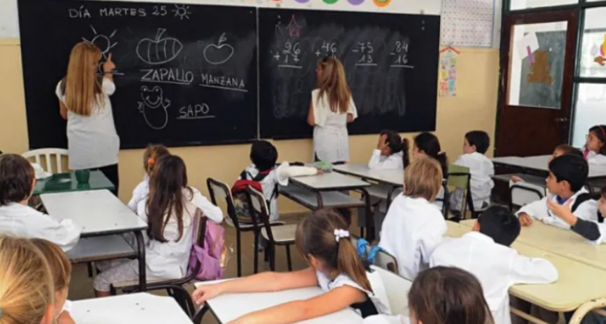 A partir de hoy las escuelas primarias santafesinas tendr&aacute;n 25 horas de clases semanales