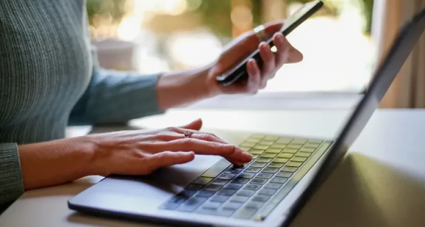 Aumentos de tarifas: cu&aacute;nto suben el celular, Internet y la televisi&oacute;n por cable