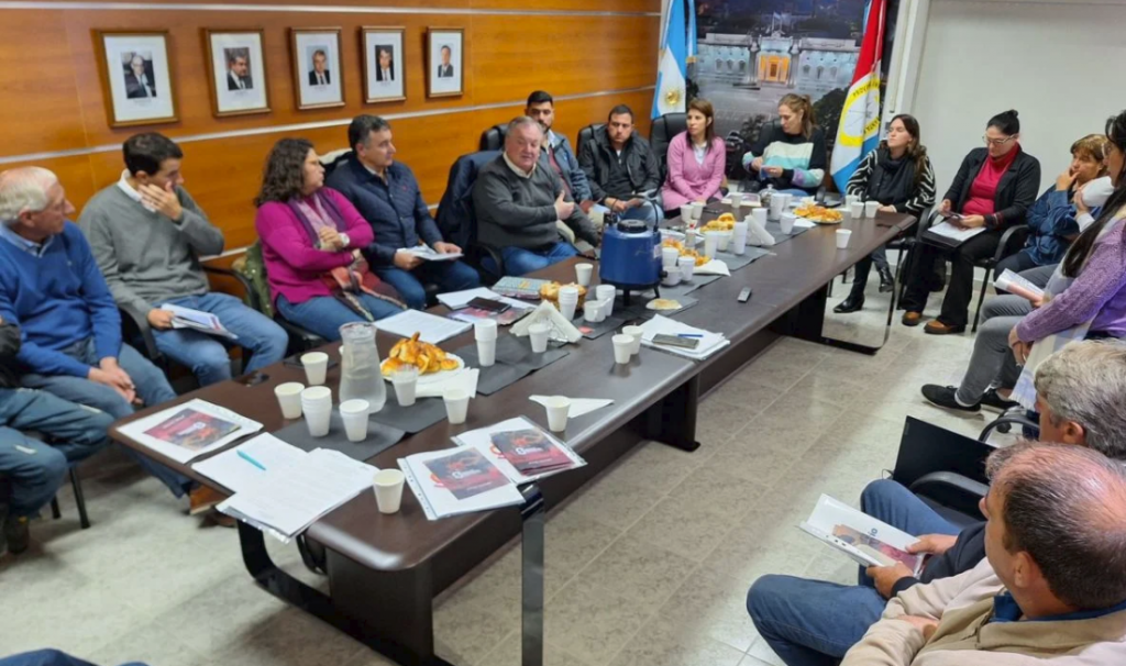 En la Casa del Senado de San Cristóbal se brindaron detalles del Programa Provincial “Banco Solidario”