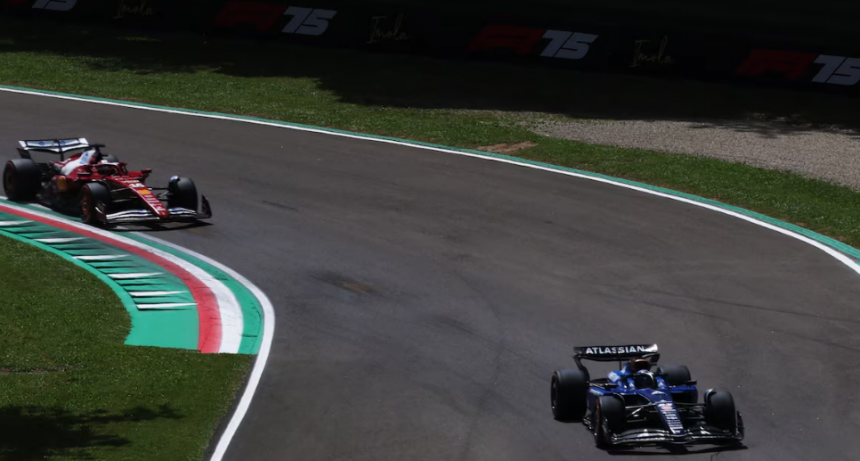 &ldquo;&iquest;Es una maldita broma?&rdquo;: el &aacute;spero cruce entre Albon y Leclerc que termin&oacute; con el piloto de Ferrari cediendo su lugar en Imola