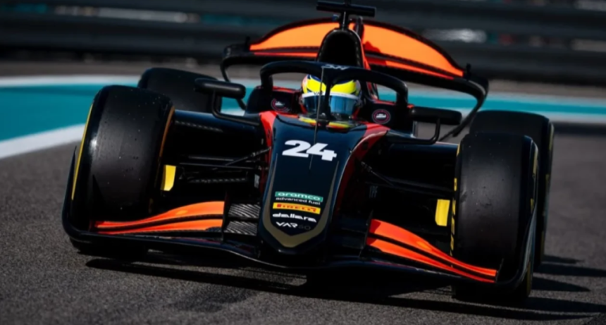 Nico Varrone termin&oacute; 13&ordm; en Miami tras un toque y dej&oacute; pasar una buena chance en la F&oacute;rmula 2