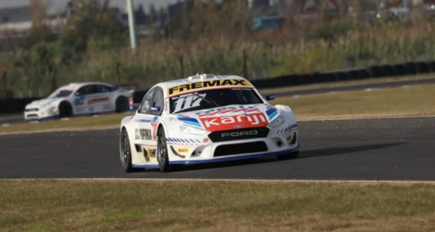 Mat&iacute;as Rossi se qued&oacute; con el triunfo en la quinta fecha del Top Race