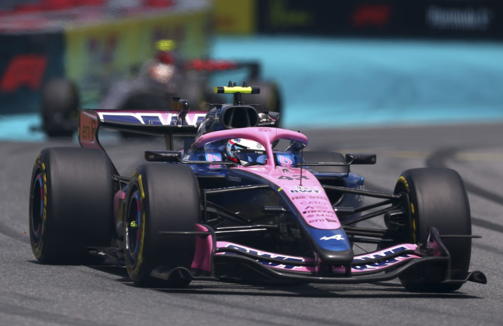 F&oacute;rmula 1: Colapinto fue sancionado y termin&oacute; d&eacute;cimo tras una gran remontada en el GP de Espa&ntilde;a