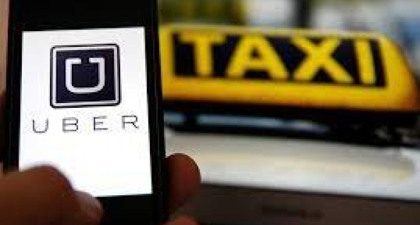 Sociedad Radio Taxi, sobre la llegada de Uber Moto: "Es ilegal desde todos los puntos de vista"