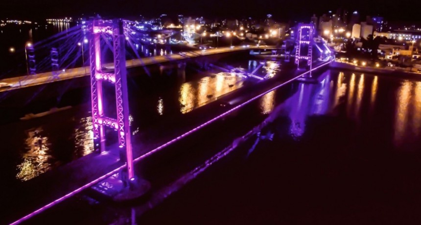 Despu&eacute;s de varias semanas a oscuras, volvi&oacute; la luz al Puente Colgante
