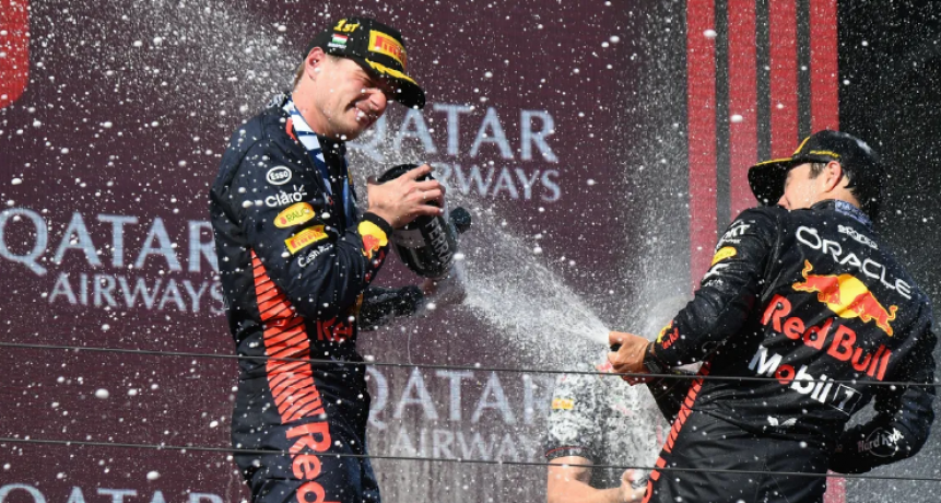 Max Verstappen logr&oacute; su s&eacute;ptimo triunfo al hilo y Red Bull clav&oacute; un r&eacute;cord