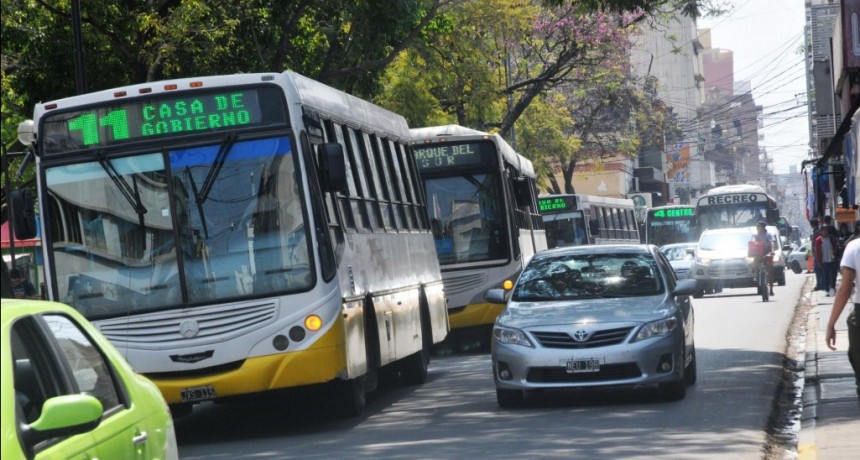 Cuestionan la quita de colectivos por el receso invernal