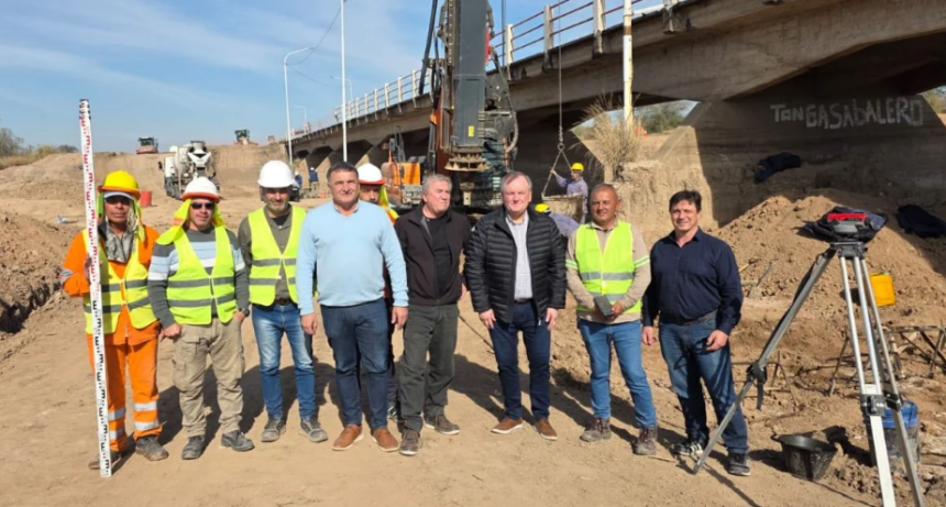 Se comenzaron a construir los PILOTES de la obra de ensanche de los 3 puentes ubicados sobre RP 4, en el tramo Elisa &ndash; San Crist&oacute;bal