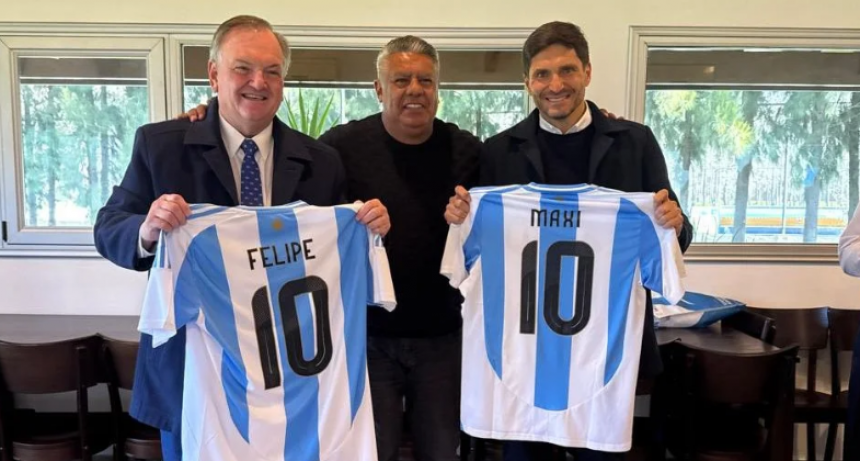 Felipe Michlig integr&oacute; la comitiva encabezada por el Gdor. Pullaro que se reuni&oacute; con &ldquo;Chiqui&rdquo; Tapia en el predio de AFA