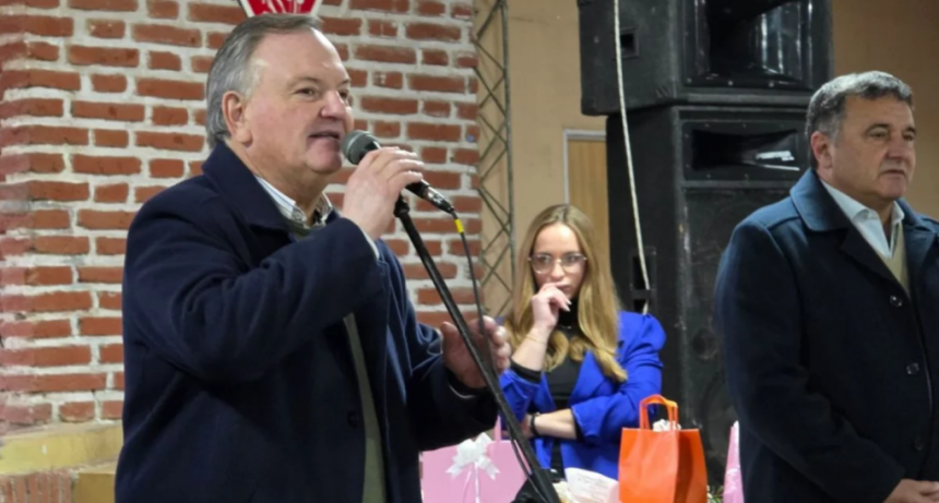 El Senador Michlig anunci&oacute; el llamado a licitaci&oacute;n del 1&deg; tramo de la repavimentaci&oacute;n de la RP N&deg; 13