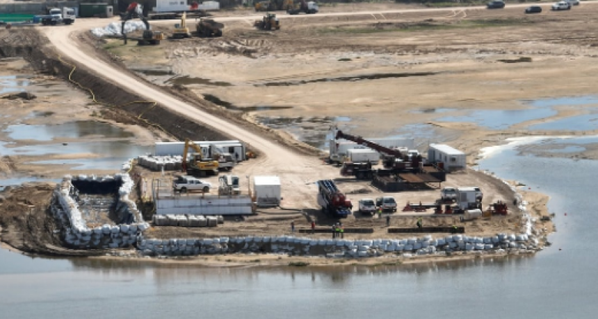Gasoducto Gran Santa Fe: la m&aacute;quina perforadora lleg&oacute; a Monte Vera y en 30 d&iacute;as concretar&aacute; el cruce