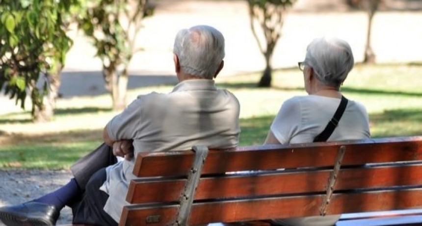 Anses: Las jubilaciones, pensiones y asignaciones aumentar&aacute;n un 23,29% por movilidad