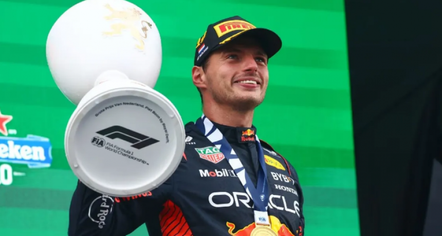 Max Verstappen se impuso bajo una intensa lluvia en el GP de Pa&iacute;ses Bajos