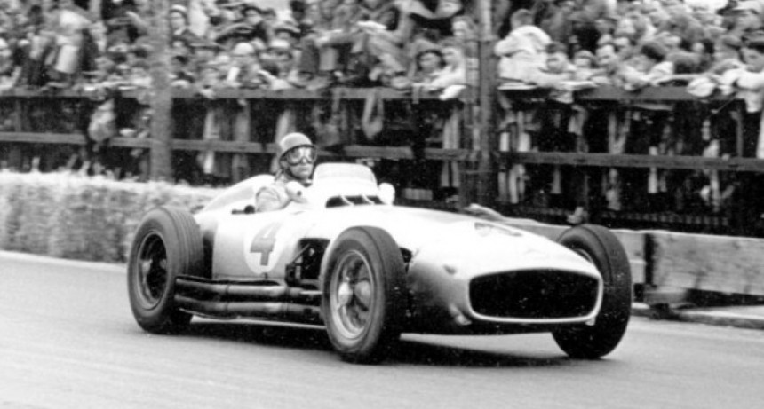 F1: el recuerdo de Mercedes al campeonato de Fangio