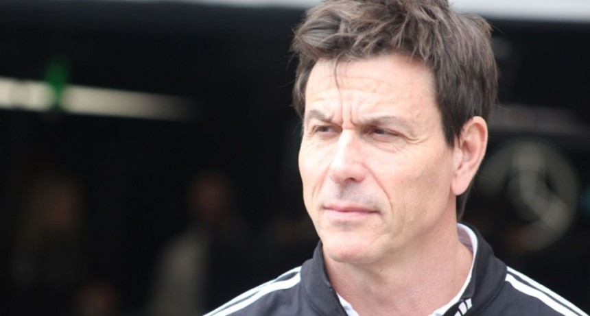 Wolff lamenta la falta de fiabilidad de Mercedes: &ldquo;La ventaja ser&iacute;a realmente s&oacute;lida&rdquo;
