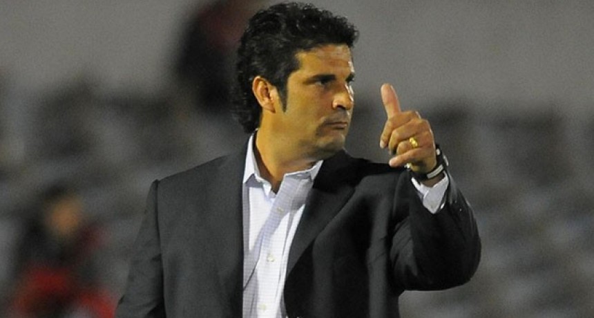 Col&oacute;n visita a Estudiantes en el debut de Marcelo Saralegui