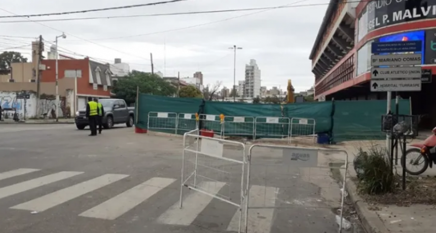Prev&eacute;n que en unos 10 d&iacute;as se rehabilite el tr&aacute;nsito frente a la cancha de Uni&oacute;n