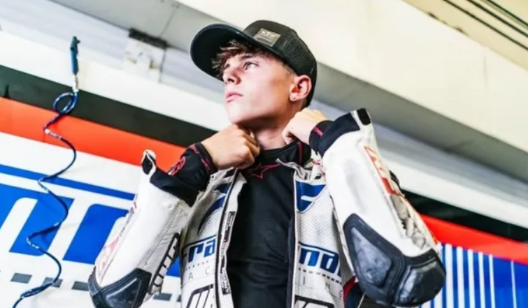 Es argentino, tiene 16 años y correrá en Moto3 en 2025