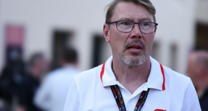 F1: Hakkinen culpa a Checo P&eacute;rez de los problemas de Red Bull