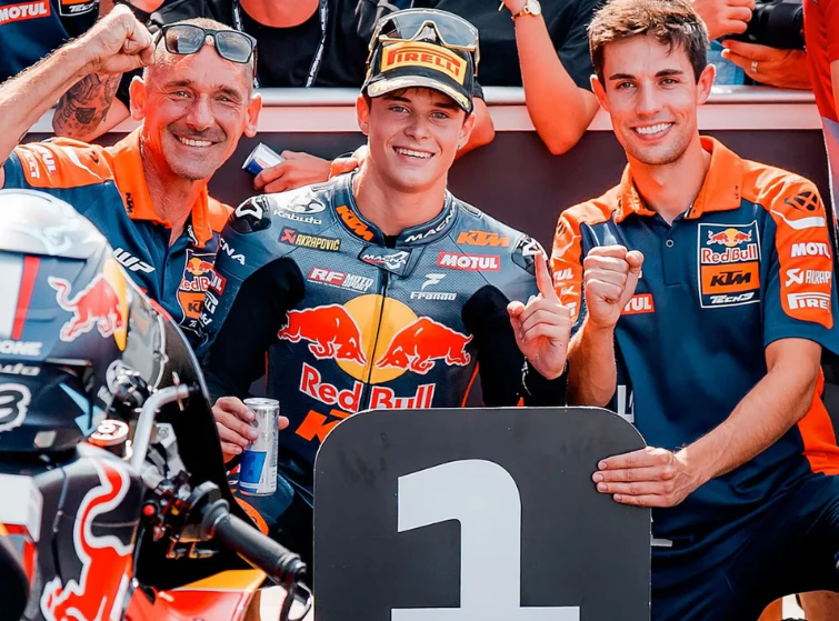 El argentino Valentín Perrone terminó sexto en el Gran Premio de San Marino del Moto3