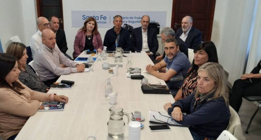 Paritaria docente: la provincia propone devolver los d&iacute;as descontados para destrabar el conflicto