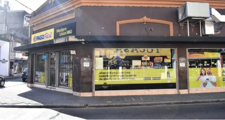 Millonario robo en el Pago F&aacute;cil, de 9 de julio y Mendoza