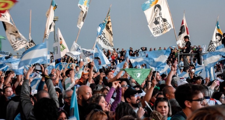 Actos y marchas en todo el pa&iacute;s por el D&iacute;a de la Lealtad