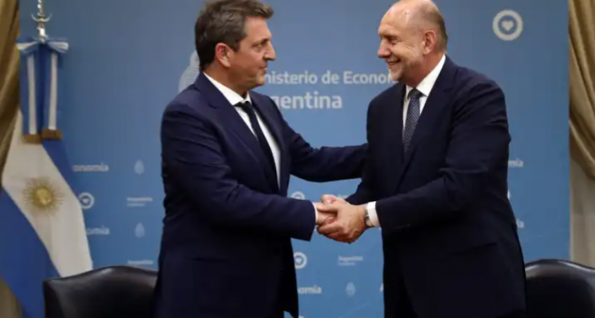 Perotti y Massa firmaron el acuerdo sobre el pago de la deuda hist&oacute;rica