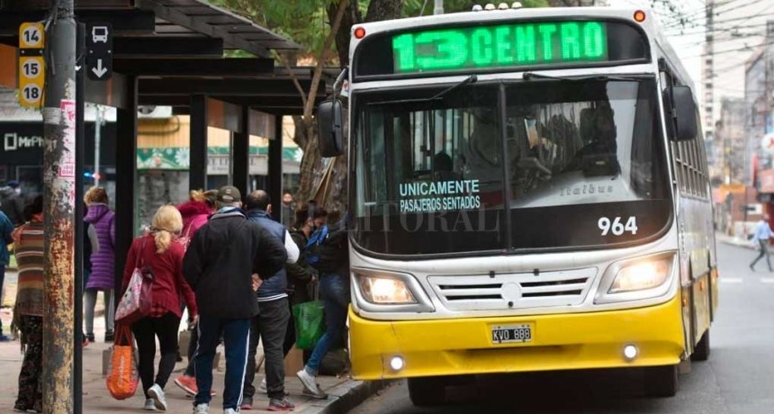 Una reuni&oacute;n clave podr&iacute;a este jueves destrabar el paro de colectivos de la pr&oacute;xima semana
