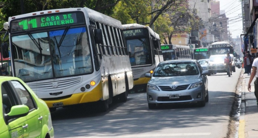 Fijan un paro nacional de transporte para el 8 de noviembre